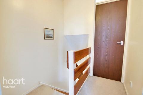 38 Harvel Avenue, Rochester, ME2 3JU