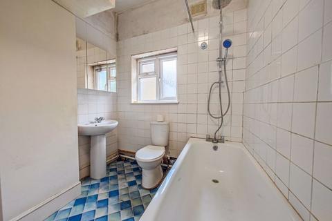 54 Waverley Road, London, SE18 7TN