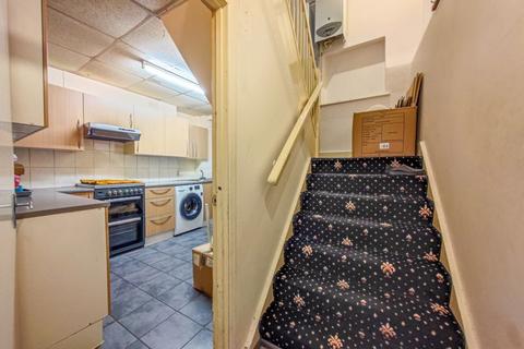 54 Waverley Road, London, SE18 7TN
