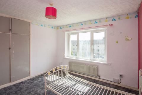 3 bedroom flat for sale, St. Pauls Avenue, Penarth