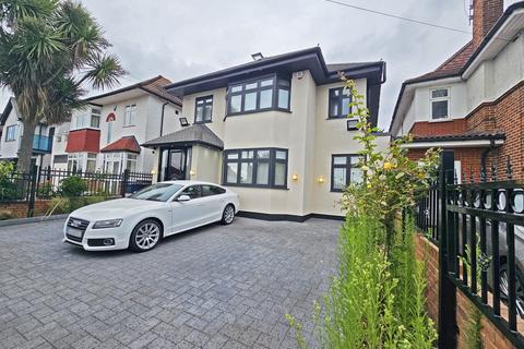 3 bedroom detached house for sale, Craneswater Park,  Southall, UB2