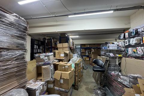 Industrial unit to rent, The Bridge Centre,   Southall, UB2