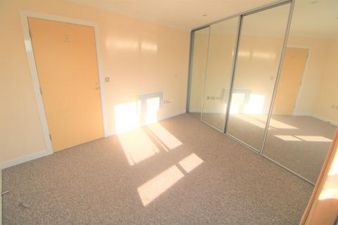 undefined, Quayside Drive,