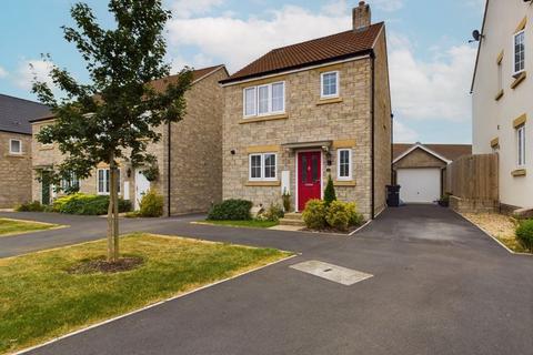 3 bedroom detached house for sale, Pearmain Road, Somerton