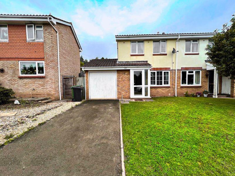 Kempton Avenue, Hereford 3 bed semidetached house for sale £265,000