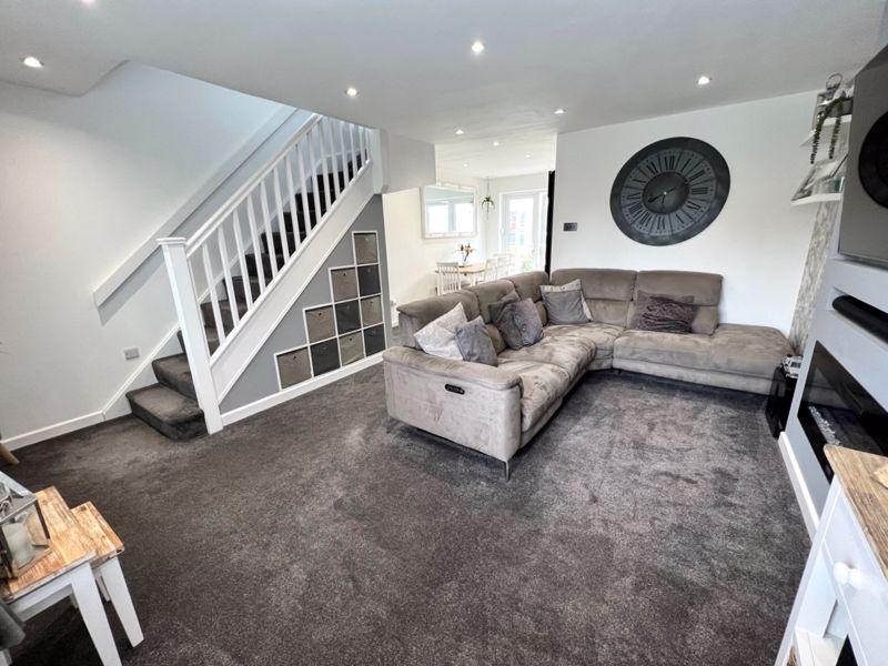 Kempton Avenue, Hereford 3 bed semidetached house for sale £265,000