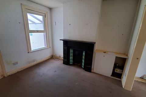 56 Cecil Road, Gloucester, GL1 5HQ