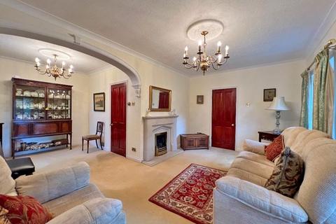 4 bedroom detached house for sale, Redhouse Road, TETTENHALL