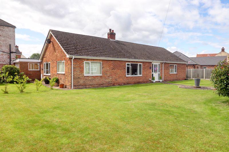 Bowling Green Lane, Crowle 4 bed detached bungalow for sale £325,000