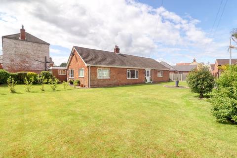 4 bedroom detached bungalow for sale, Bowling Green Lane, Crowle