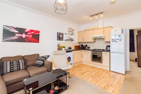 1 bedroom apartment to rent, Vale Grove, London, W3