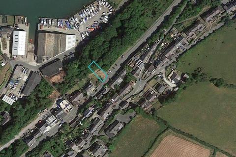 3 bedroom property with land for sale, Caernarfon Road, Y Felinheli, Gwynedd, LL56