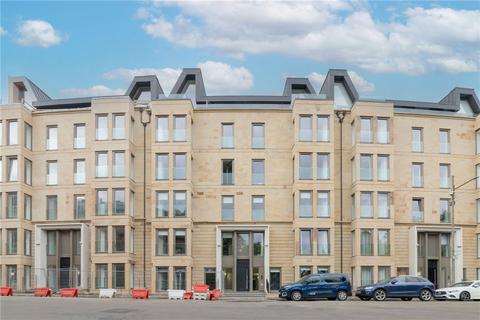 3 bedroom apartment to rent, Park Quadrant, Glasgow