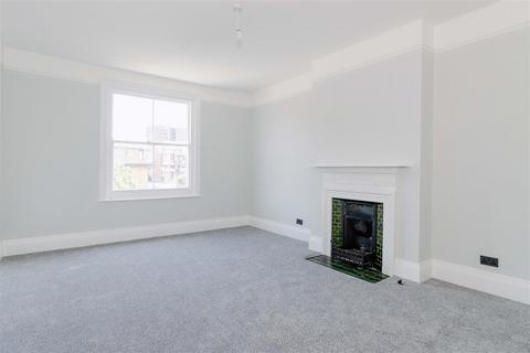 77a Beach Road, Littlehampton, BN17 5JH