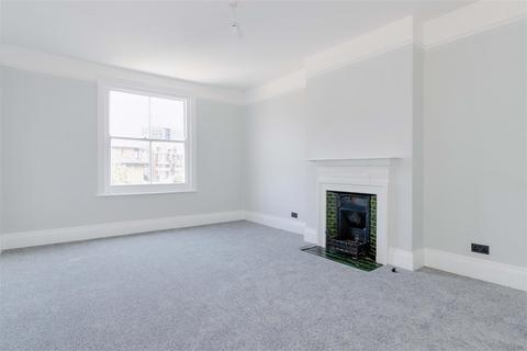 77a Beach Road, Littlehampton, BN17 5JH