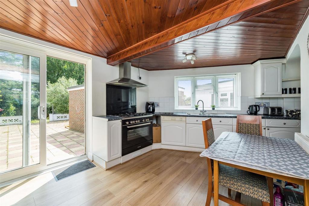 Elm Drive, Hove 4 bed semidetached house for sale £575,000