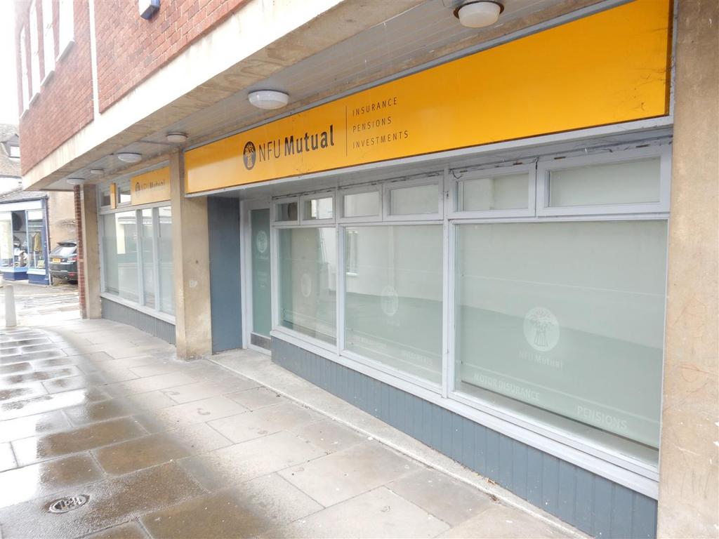 Shops 2 & 3, Sheldon House Shop to rent £1,250 pcm (£288 pw)