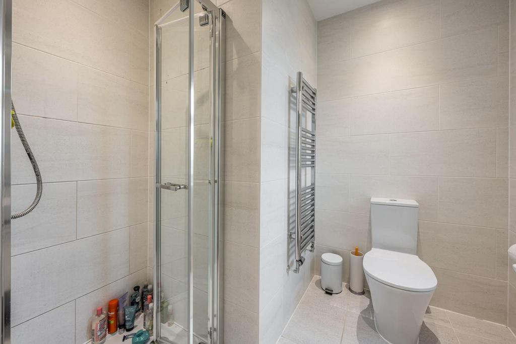 En-Suite 1