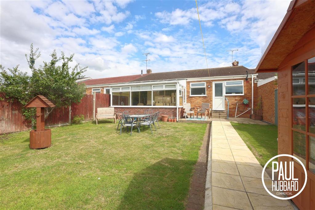 Turrell Drive, Kessingland, NR33 3 bed terraced bungalow £220,000