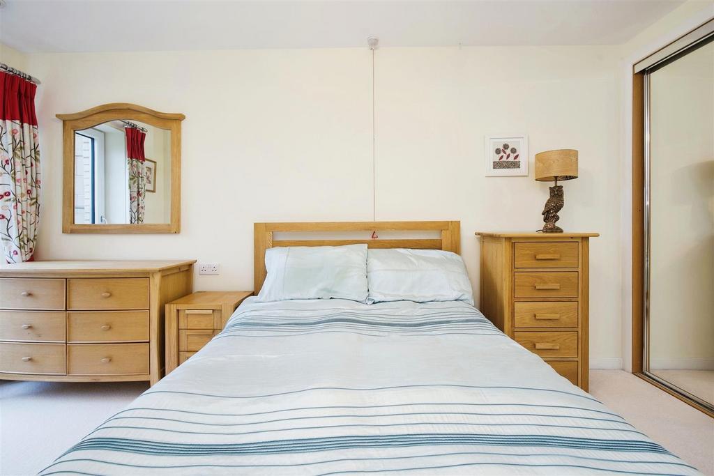 Bedroom 57 LC(b).jpg