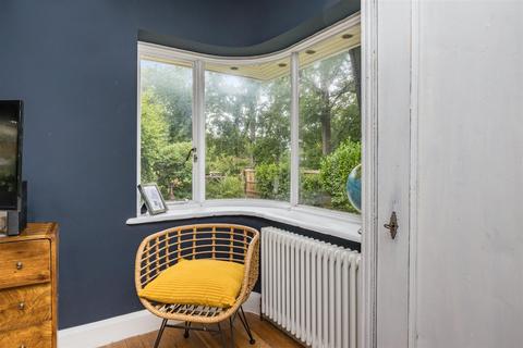 61 Surrenden Crescent, Brighton, BN1 6WE