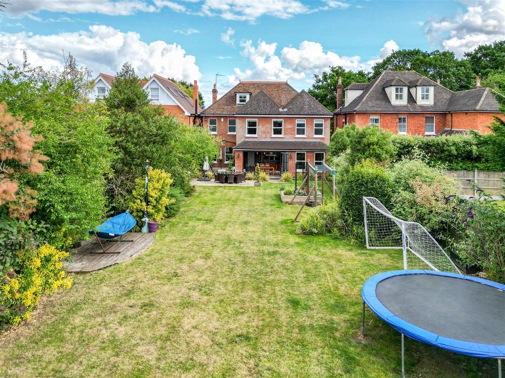 Priests Lane, Old Shenfield, Brentwood 5 bed detached house for sale