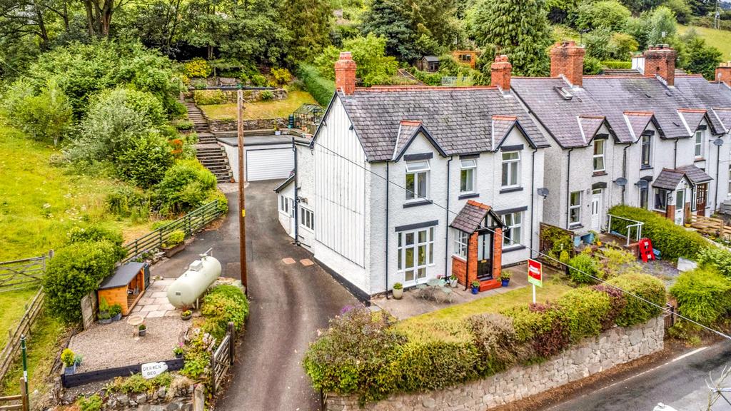 Llanarmon Road, Glyn Ceiriog 3 bed detached house for sale £395,000