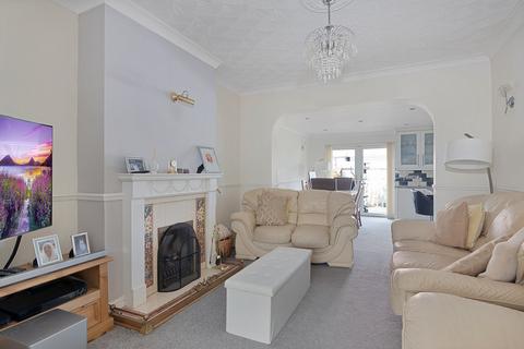 4 bedroom terraced house for sale - The Drive, Upney, Barking, IG11