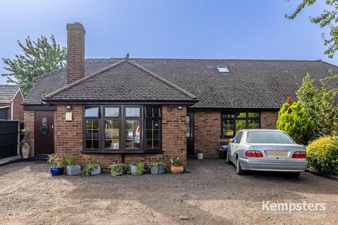 4 bedroom semi-detached bungalow for sale - Muckingford Road, Linford, Stanford-Le-Hope
