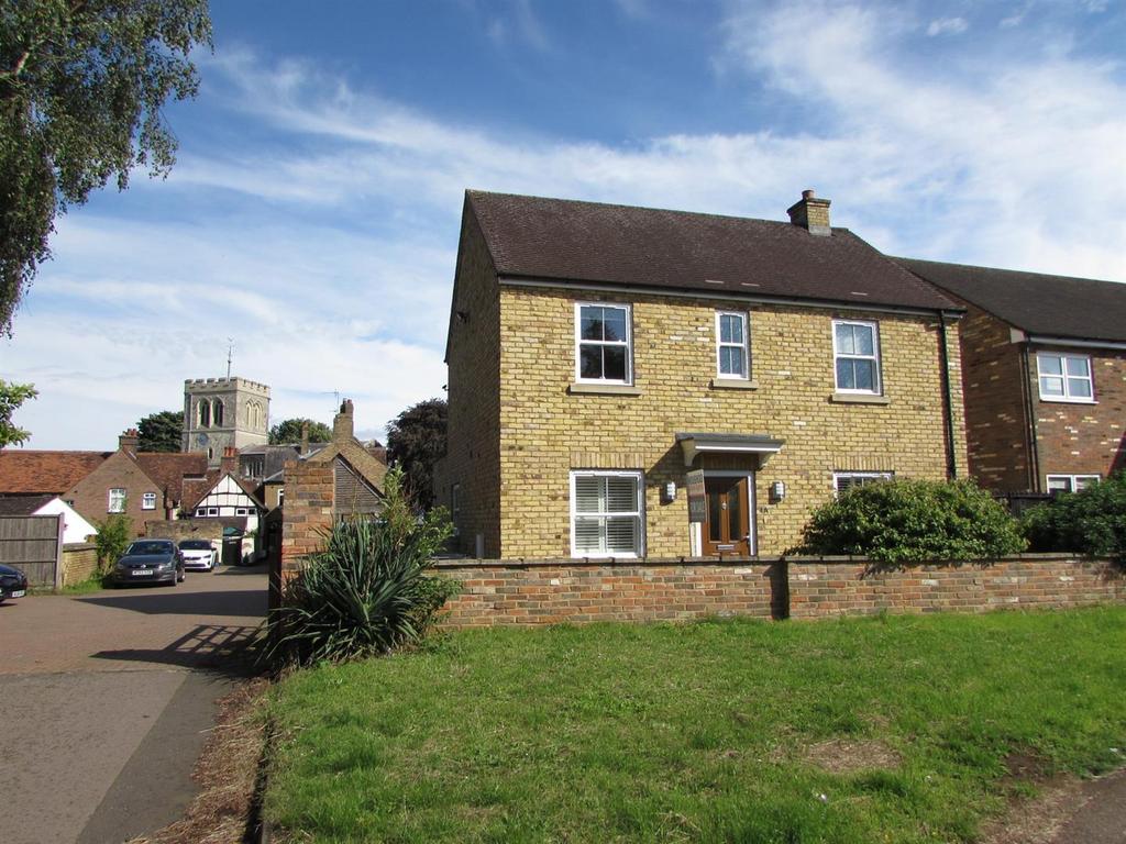 St. Close, Toddington 3 bed detached house for sale £500,000