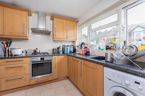 3 bedroom semi-detached house for sale, Ragstone Road, Slough