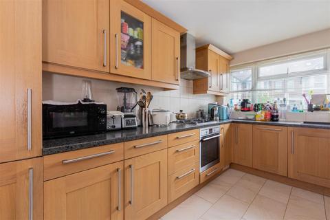 3 bedroom semi-detached house for sale, Ragstone Road, Slough