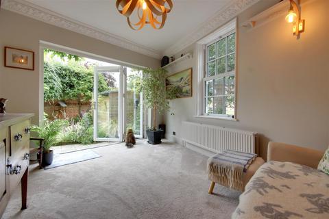 1 Brookside, Welton, Brough, HU15 1PB