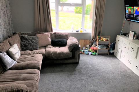 8 Cherwell Close, Thornbury, Bristol, BS35 2DN