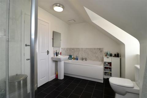 7 Carpenter Close, Market Weighton, York, YO43 3FL