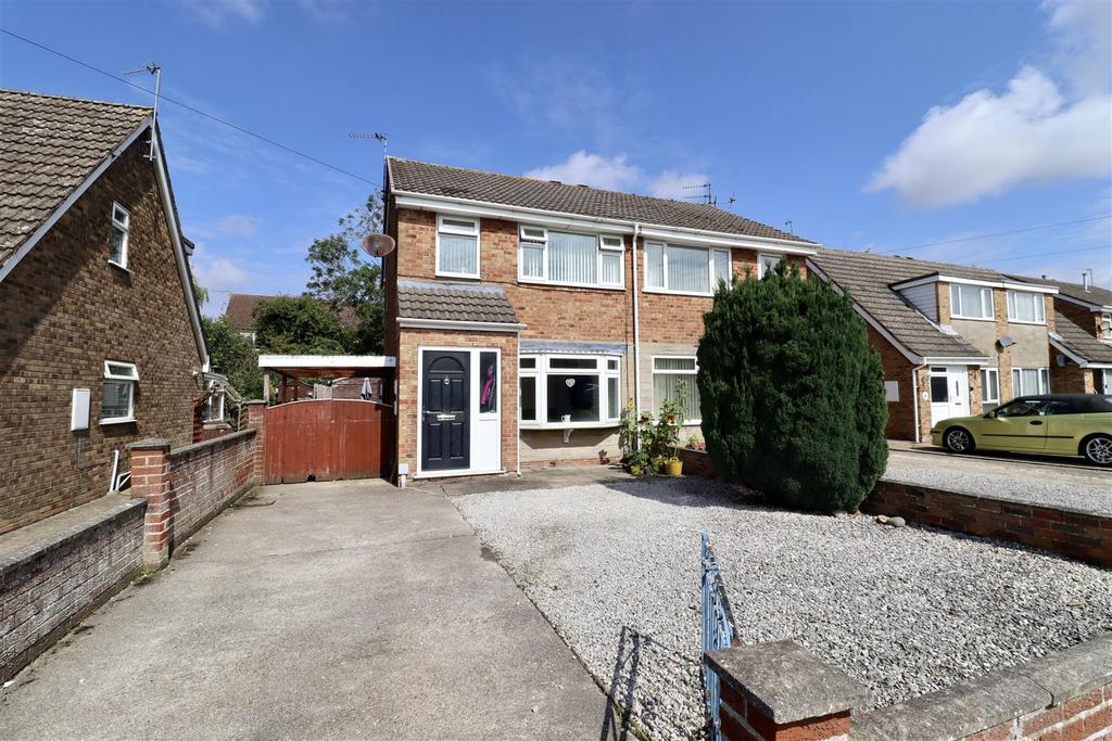 Croft Close, Market Weighton, York 3 bed semidetached house for sale £185,000