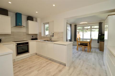 50 Croft Close, Market Weighton, York, YO43 3JU
