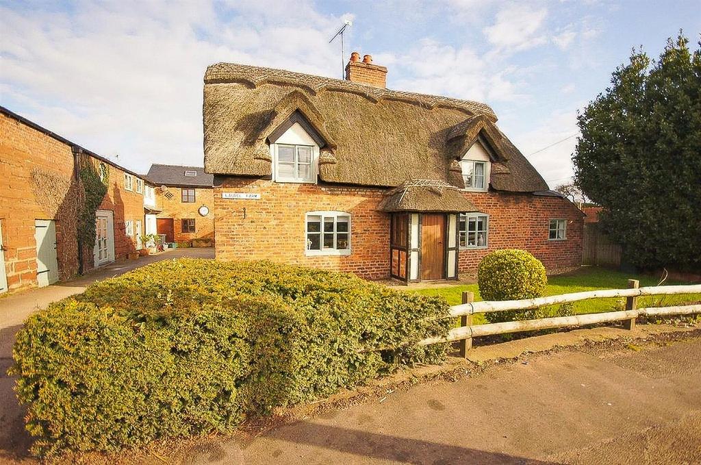 Tarporley Road, Duddon, Tarporley 4 bed detached house for sale £525,000