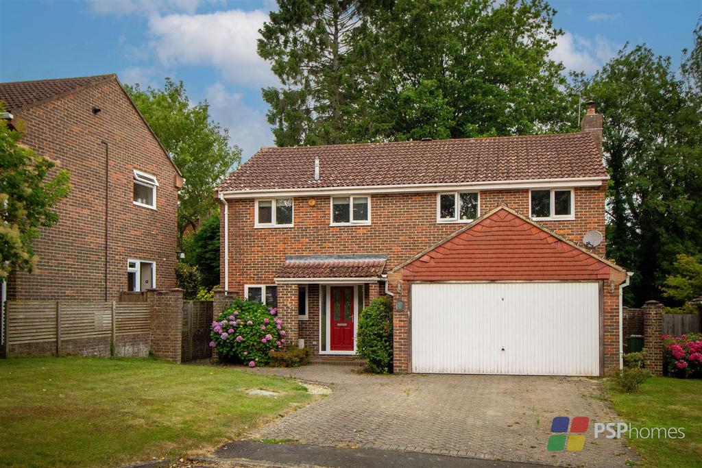Newlands Park Way, Newick 4 bed detached house for sale £650,000