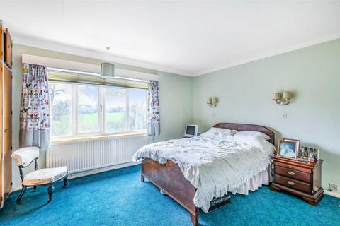 55 Michleham Down, London, N12 7JJ