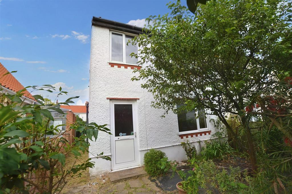 Pine Grove, Sheringham 3 bed semidetached house for sale £180,000