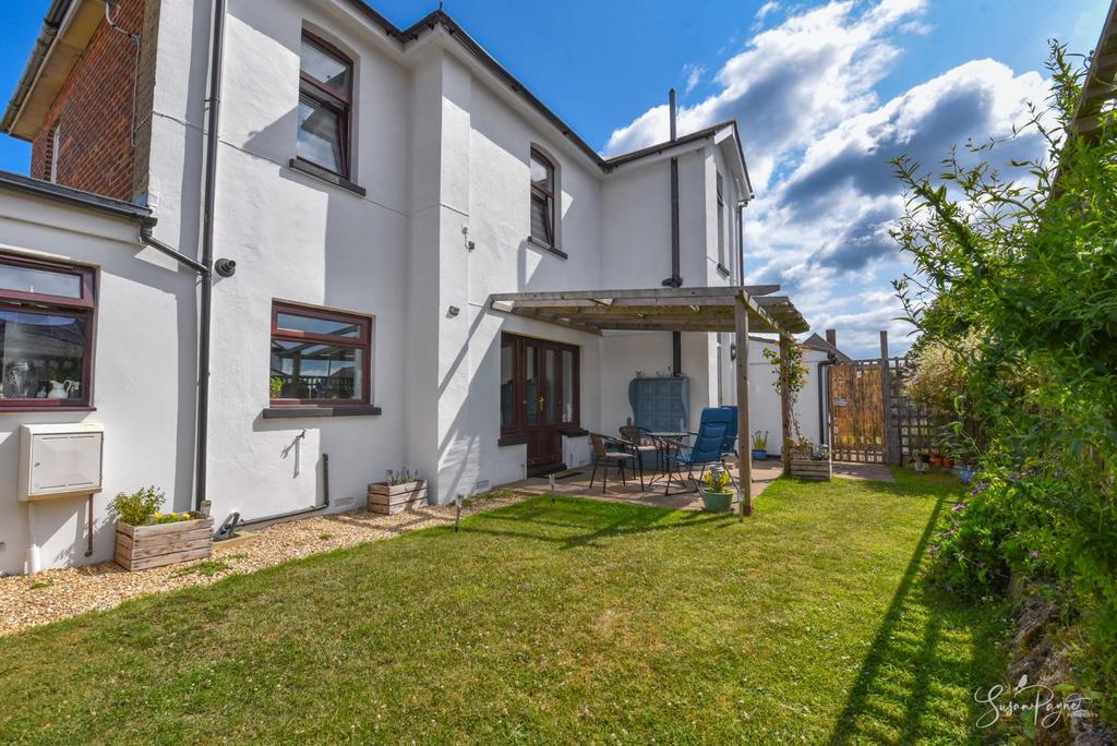 Marlborough Road, Ryde 3 bed semidetached house for sale £320,000