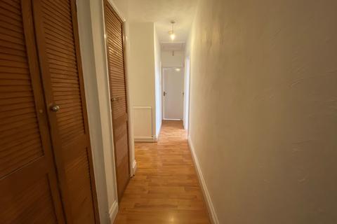2 bedroom flat to rent - Rochester Road, Gravesend, DA12