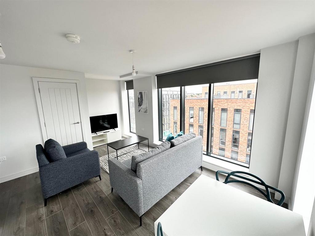 Open Plan Lounge Kitchen