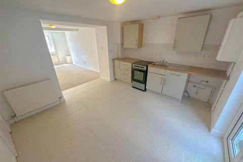 2 Brick Row, Cardigan, SA43 1EY