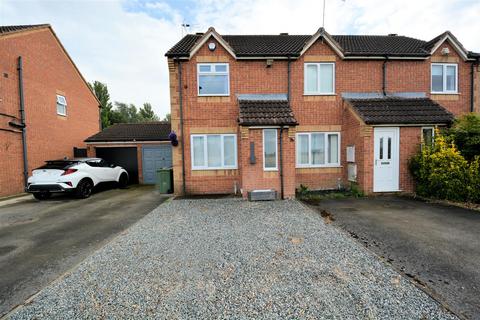 2 bedroom end of terrace house for sale - Peartree Close, Barlby, Selby