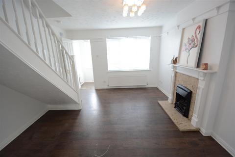 2 bedroom end of terrace house for sale - Peartree Close, Barlby, Selby