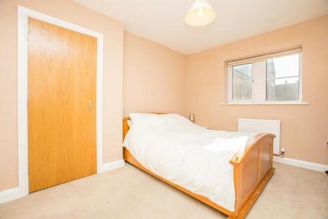 2 bedroom apartment for sale, Feversham Gate, Wigginton Road