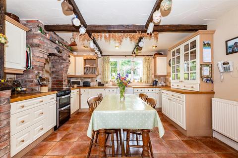 4 bedroom country house for sale, Doddington, Hopton Wafers, Kidderminster