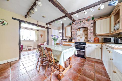 undefined, Doddington, Hopton Wafers, Kidderminster